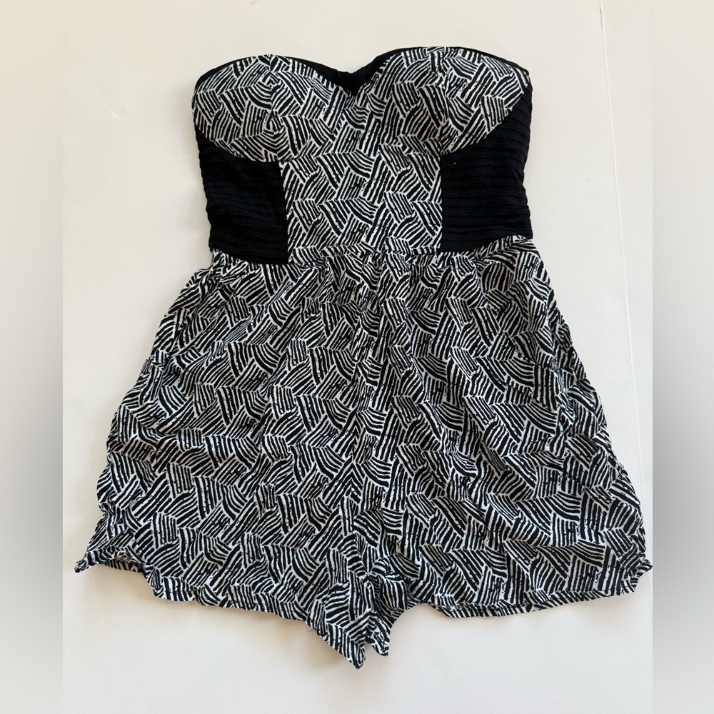 Black & White Strapless Romper with Pockets